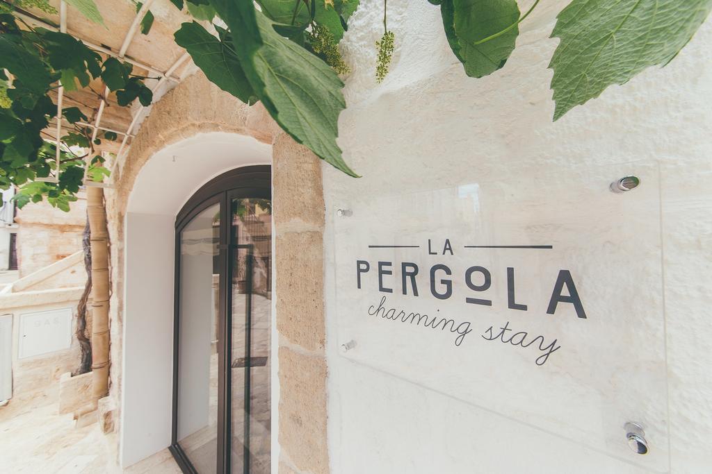 La Pergola Hotel Полиняно а Маре Екстериор снимка